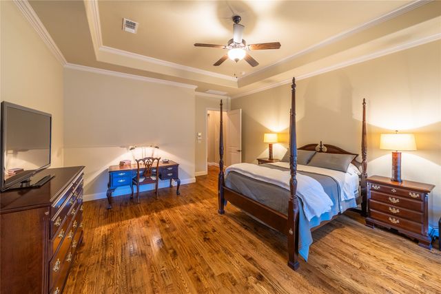 5410 Valley Oak Court, Mckinney, TX 75071