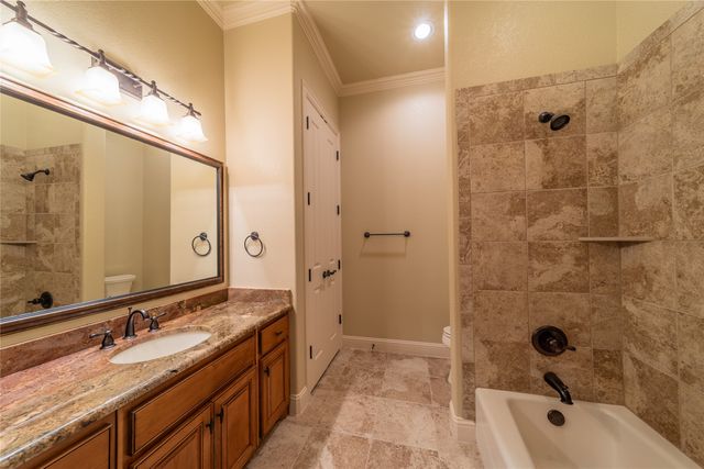 5410 Valley Oak Court, Mckinney, TX 75071