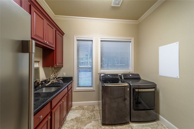5410 Valley Oak Court, Mckinney, TX 75071