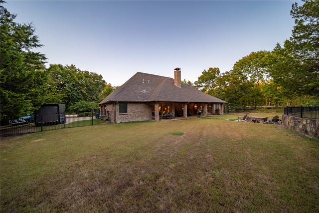 5410 Valley Oak Court, Mckinney, TX 75071