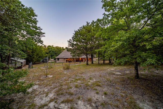 5410 Valley Oak Court, Mckinney, TX 75071