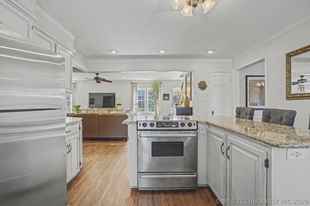 2471 E 22nd Place, Tulsa, OK 74114