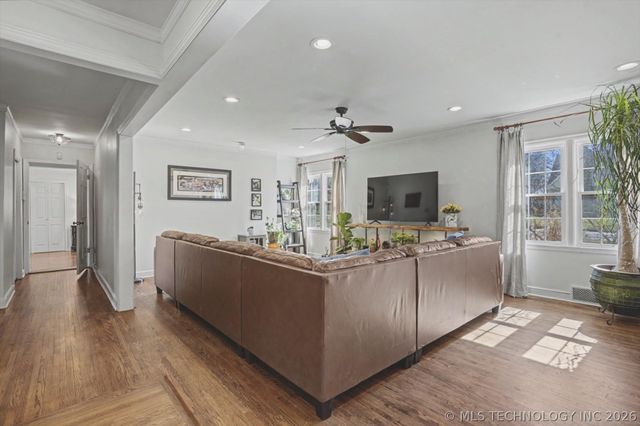 2471 E 22nd Place, Tulsa, OK 74114