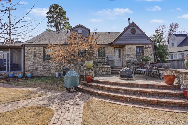 2471 E 22nd Place, Tulsa, OK 74114