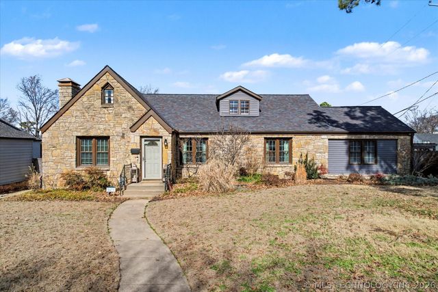 2471 E 22nd Place, Tulsa, OK 74114