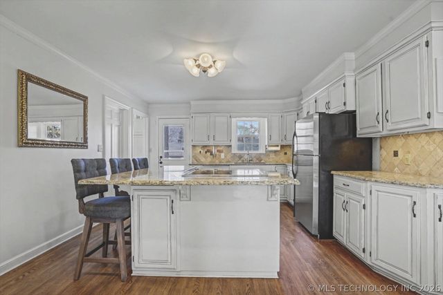 2471 E 22nd Place, Tulsa, OK 74114