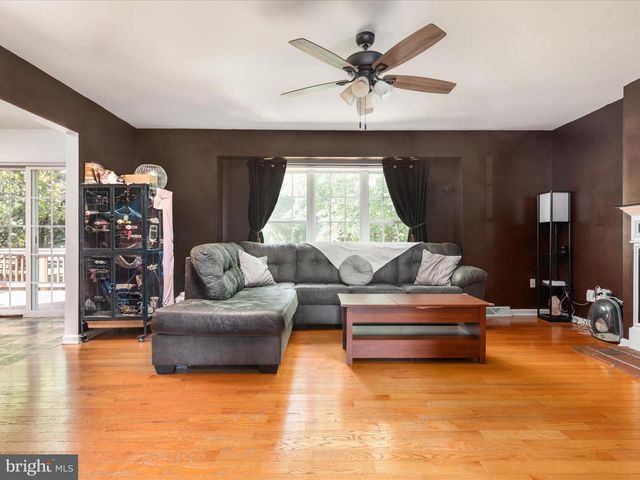 1005 KILMER CT, Martinsburg, WV 25401