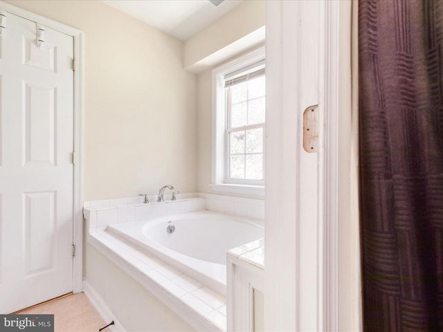 1005 KILMER CT, Martinsburg, WV 25401