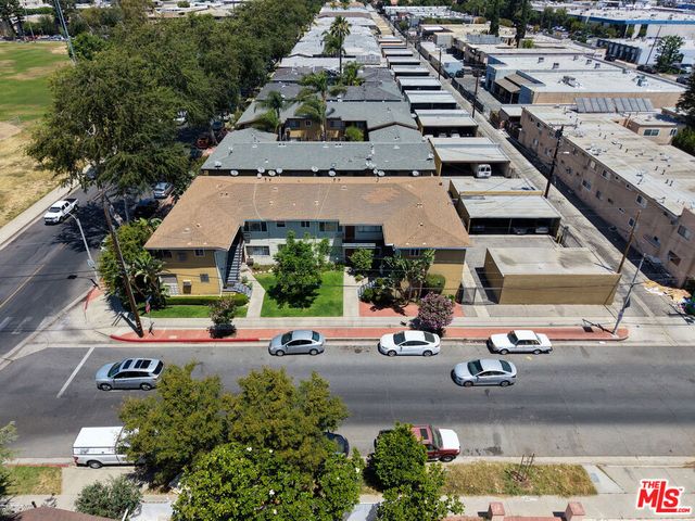 8000 Owensmouth Avenue, Canoga Park, CA 91304