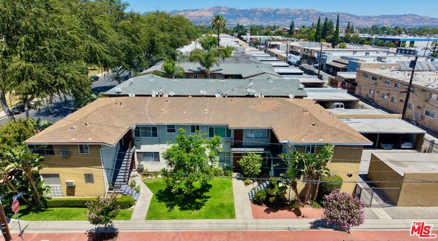8000 Owensmouth Avenue, Canoga Park, CA 91304