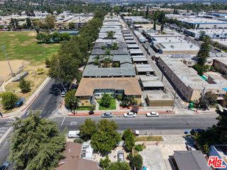 8000 Owensmouth Avenue, Canoga Park, CA 91304