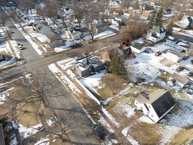 603 W 18th Street, Cedar Falls, IA 50613