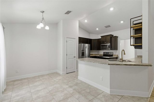 35 SPECEBERRY CIRCLE, Homosassa, FL 34446