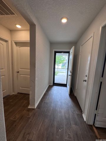 106 Moscovy Duck, San Antonio, TX 78253