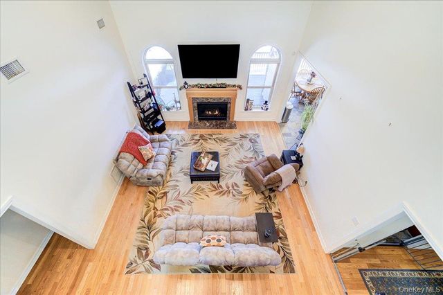 50 Meghan Court, Pine Bush, NY 12566