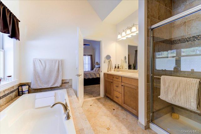 50 Meghan Court, Pine Bush, NY 12566