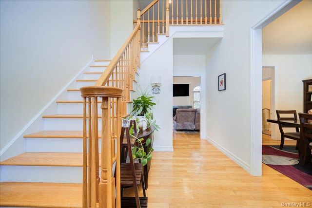 50 Meghan Court, Pine Bush, NY 12566