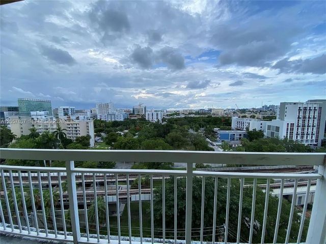 816 NW 11th St 1203, Miami, FL 33136