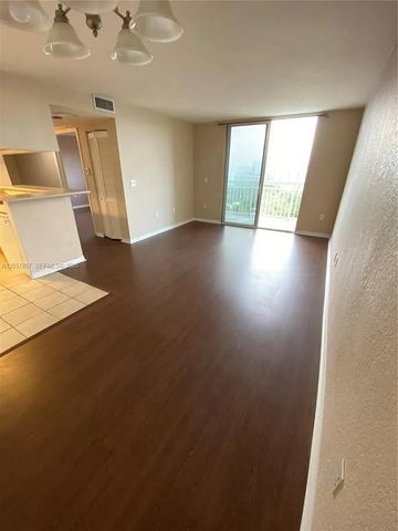 816 NW 11th St 1203, Miami, FL 33136