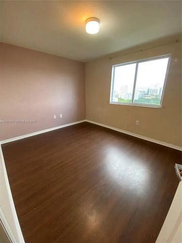 816 NW 11th St 1203, Miami, FL 33136