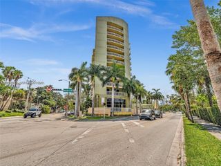 816 NW 11th St 1203, Miami, FL 33136