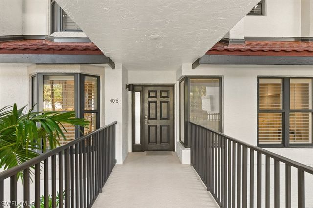 406 La Peninsula BLVD 406, Naples, FL 34113