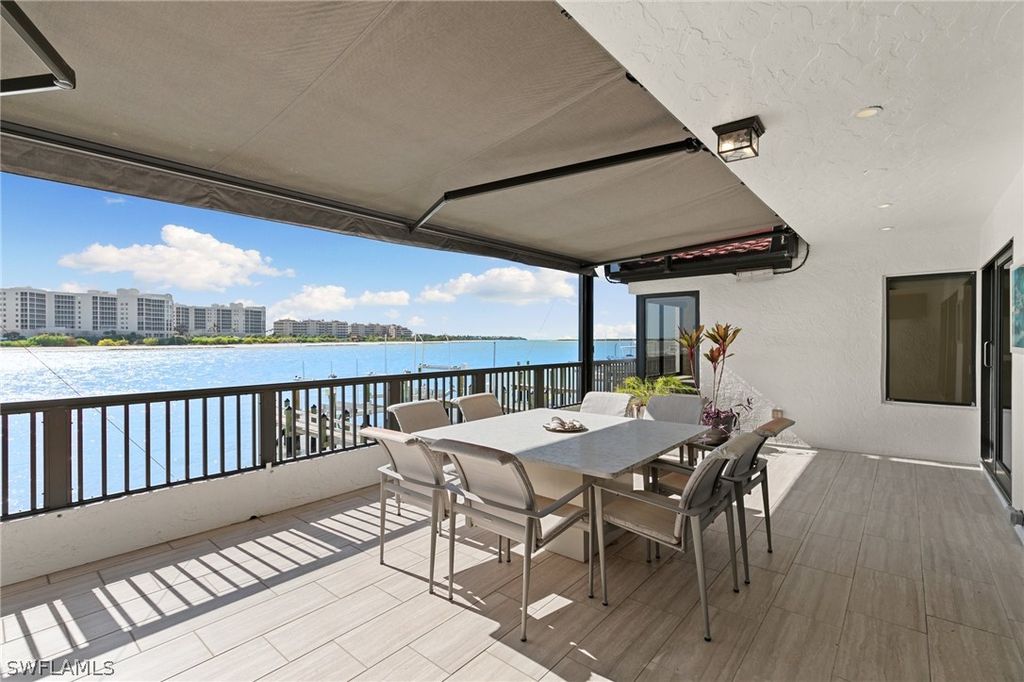 406 La Peninsula BLVD 406, Naples, FL 34113