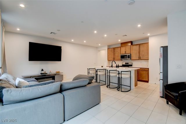 9246 Rampa Street, Las Vegas, NV 89166