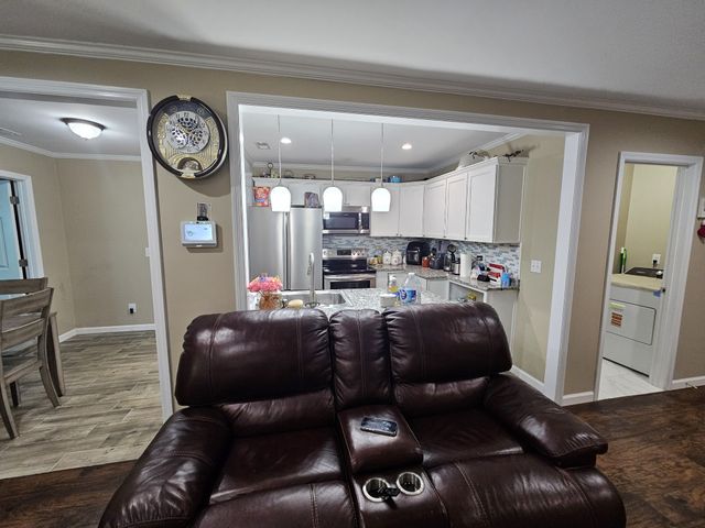 107 Gentry St, Tullahoma, TN 37388