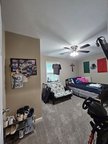 107 Gentry St, Tullahoma, TN 37388