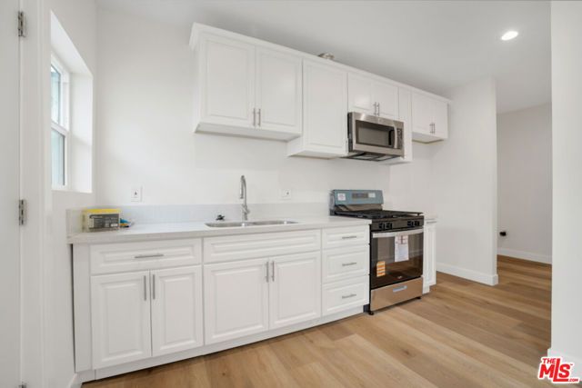 529 W 90th Street, Los Angeles, CA 90044