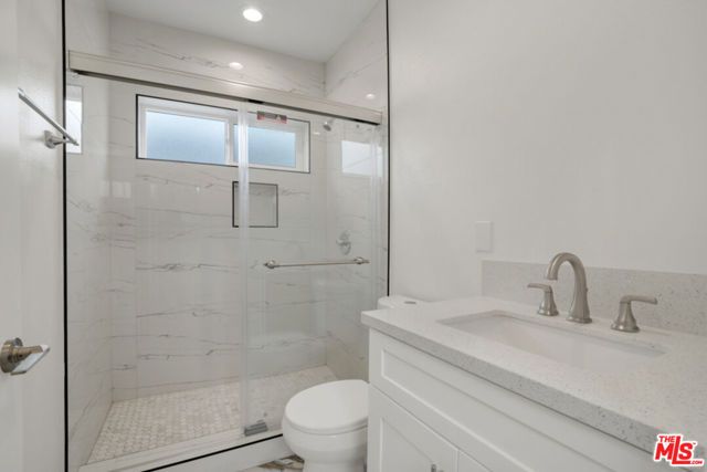 529 W 90th Street, Los Angeles, CA 90044