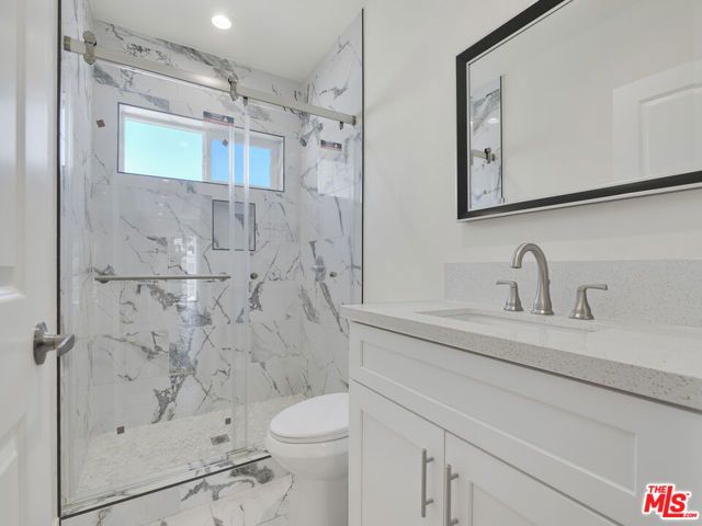 529 W 90th Street, Los Angeles, CA 90044