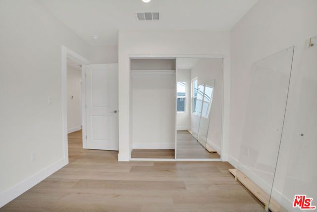 529 W 90th Street, Los Angeles, CA 90044
