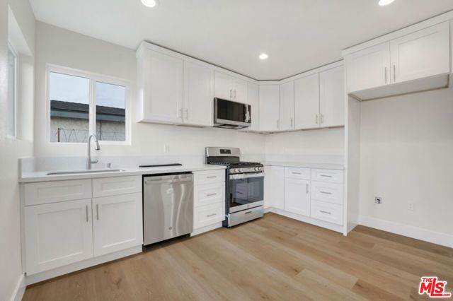 529 W 90th Street, Los Angeles, CA 90044