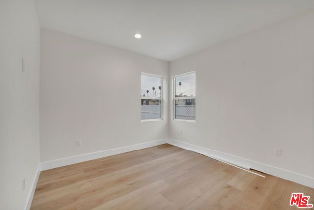 529 W 90th Street, Los Angeles, CA 90044