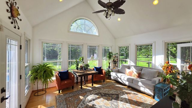 256 Lakehill Beach Estates Rd, Springville, TN 38256