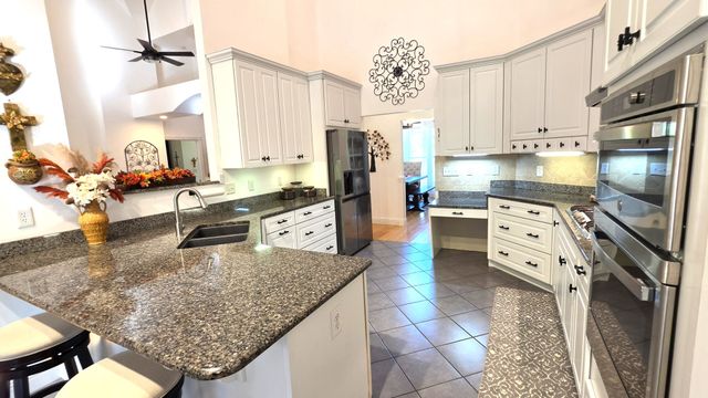 256 Lakehill Beach Estates Rd, Springville, TN 38256