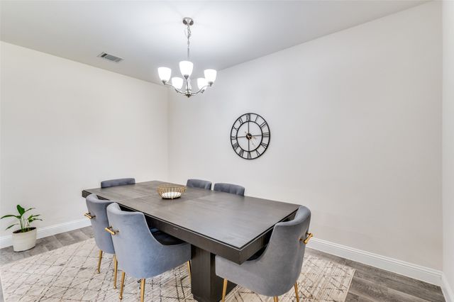 3519 Tunnel Avenue, Aubrey, TX 76227