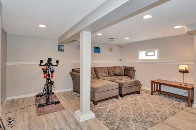 15201 Lavergne Avenue, Oak Forest, IL 60452