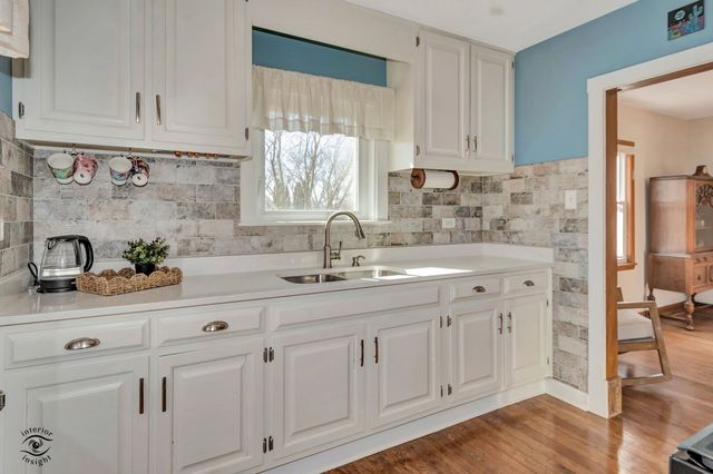 15201 Lavergne Avenue, Oak Forest, IL 60452