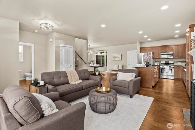 18428 Village Parkway E, Bonney Lake, WA 98391
