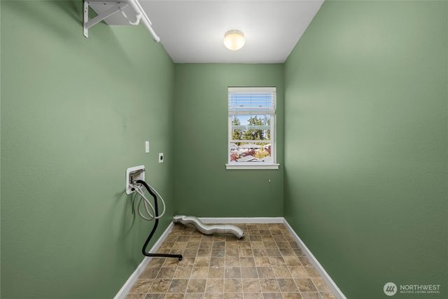 18428 Village Parkway E, Bonney Lake, WA 98391