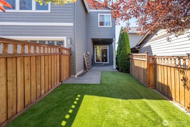 18428 Village Parkway E, Bonney Lake, WA 98391