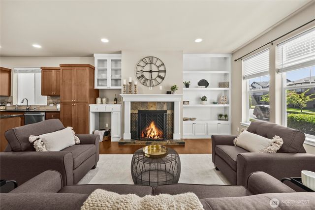 18428 Village Parkway E, Bonney Lake, WA 98391