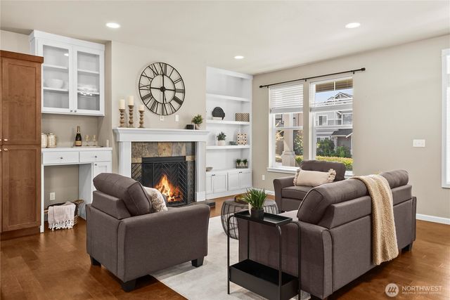 18428 Village Parkway E, Bonney Lake, WA 98391