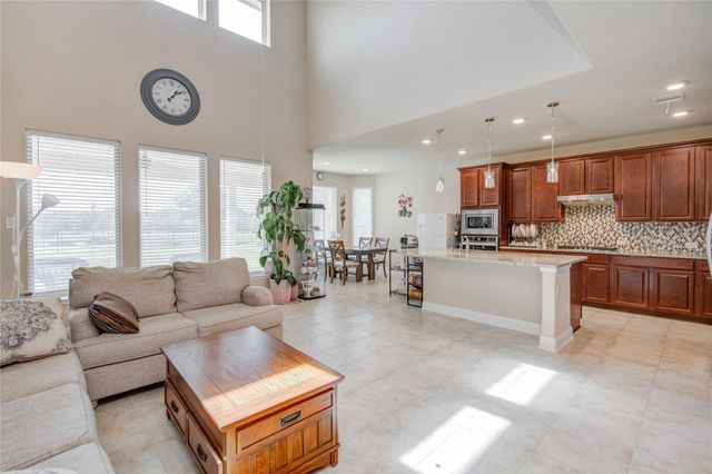 12902 Oak Falls Drive, Pearland, TX 77584