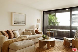 8640 Gulana Avenue J2016, Playa Del Rey (los Angeles), CA 90293