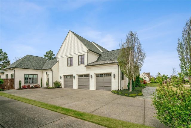 3149 CHAPEL WOODS CV, Germantown, TN 38139