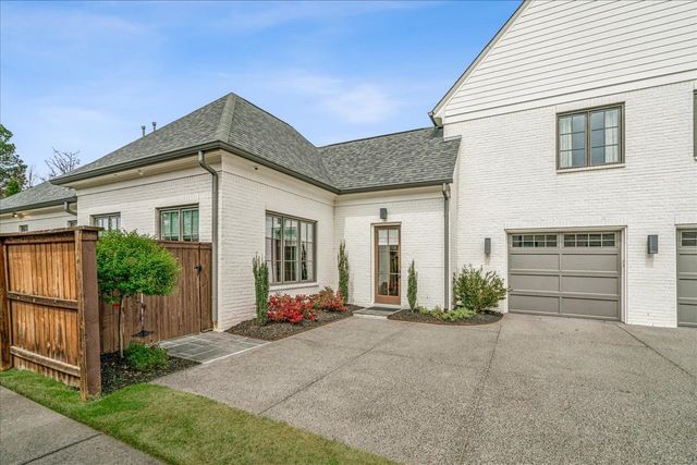 3149 CHAPEL WOODS CV, Germantown, TN 38139